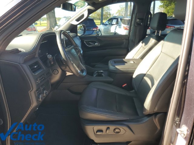 Certified 2022 Chevrolet Tahoe Z71 w/ Luxury Package AWD/4WD image 18