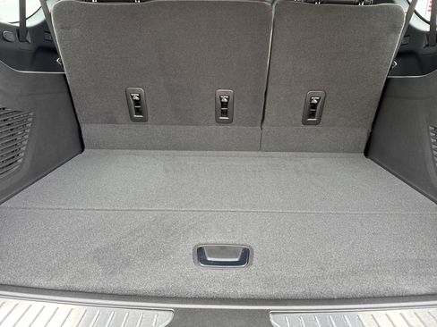 New 2026 GMC Yukon XL Denali w/ Denali Reserve Package image 30