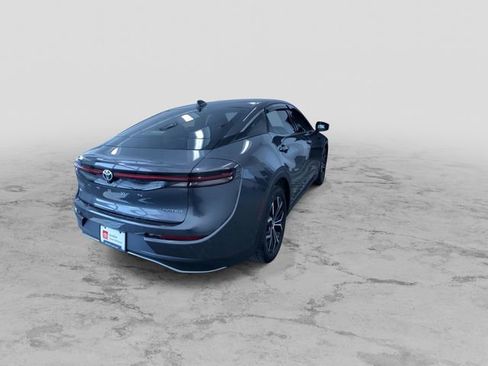 Certified 2023 Toyota Crown Limited image 10