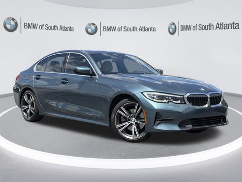 Used 2021 BMW 330i Sedan w/ Convenience Package RWD image 2