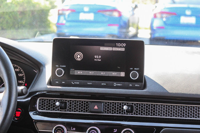 Used 2023 Honda Civic LX image 18