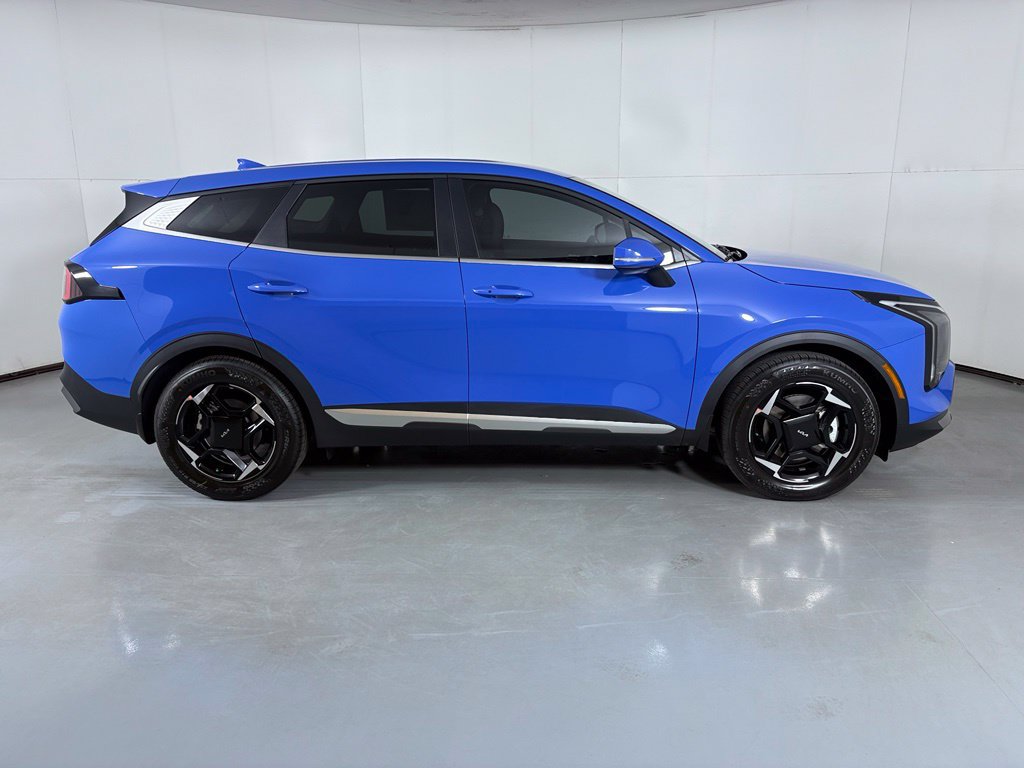 New 2026 Kia Sportage EX FWD image 9