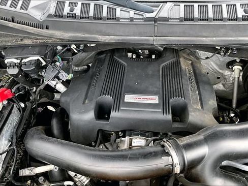 Used 2018 Ford F150 Raptor w/ Equipment Group 802A Luxury AWD/4WD image 32