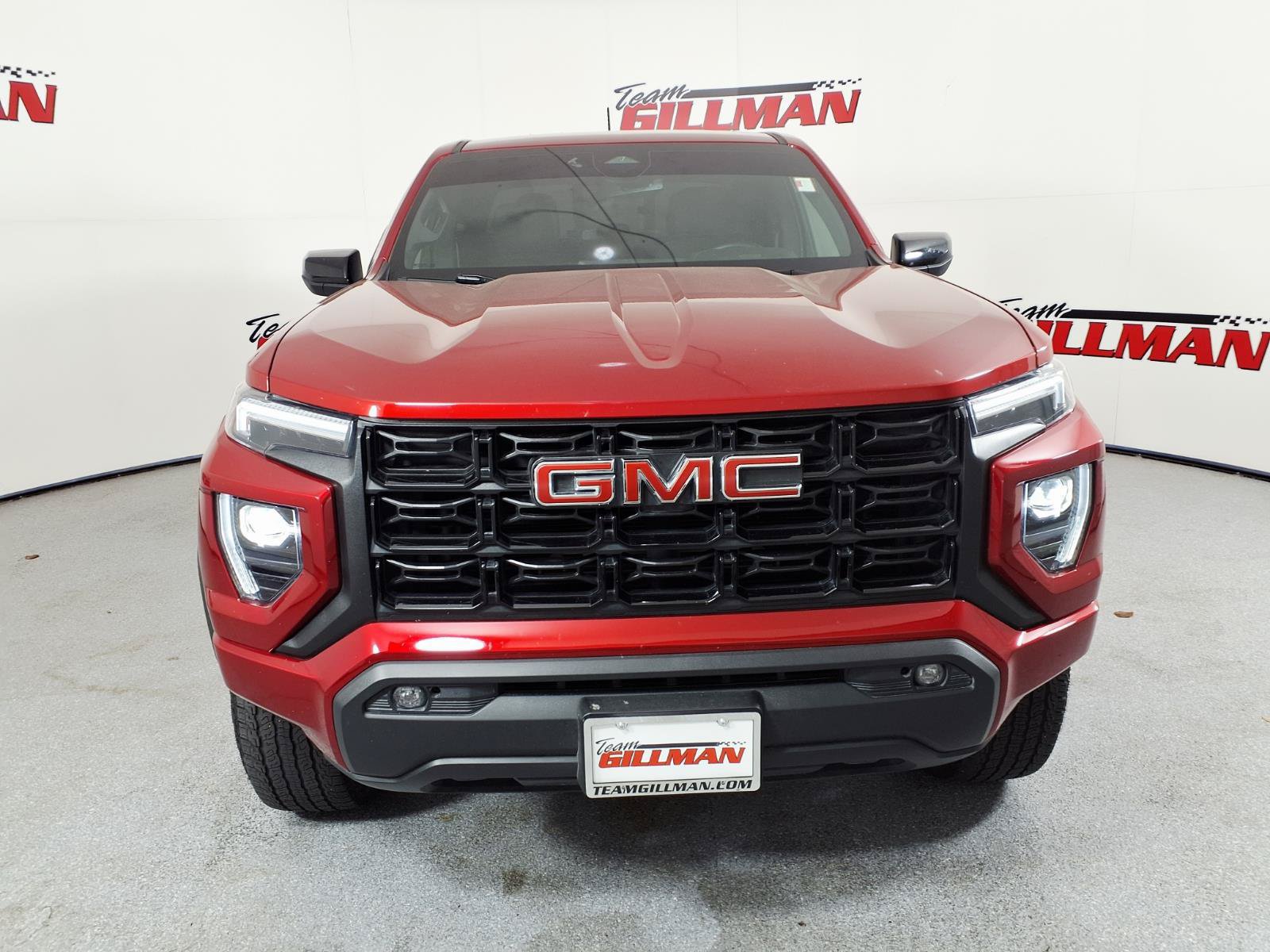 Used 2024 GMC Canyon Elevation w/ Elevation Premium Package RWD image 2