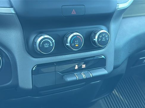 Used 2023 RAM 1500 Lone Star image 33