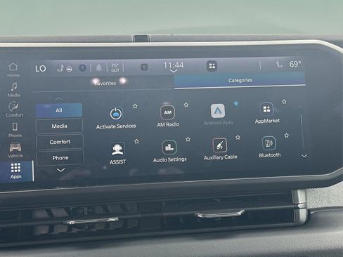 Used 2024 Jeep Wrangler Sahara image 28