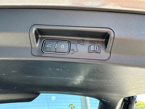 Used 2024 Ford Explorer XLT w/ Equipment Group 202A RWD image 6
