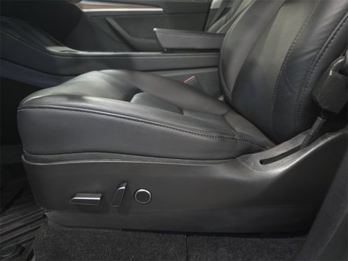 Used 2023 Tesla Model Y Long Range image 26