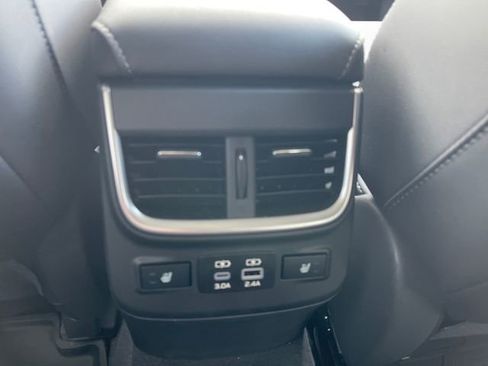 Used 2025 Subaru Outback Limited AWD/4WD image 17