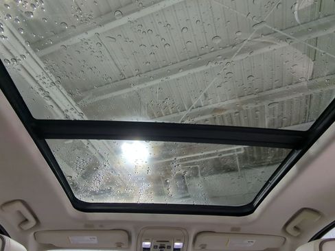 Used 2023 GMC Yukon Denali image 32