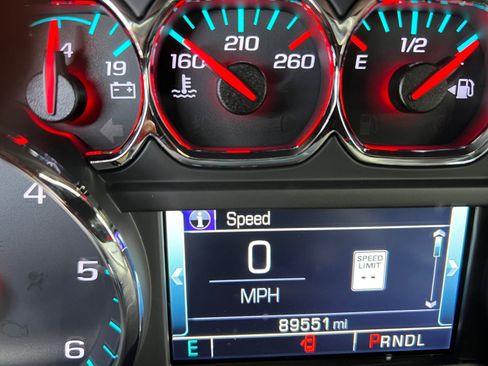 Used 2019 Chevrolet Suburban Premier image 21