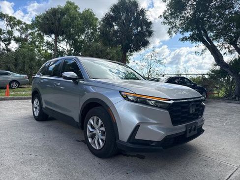 Used 2023 Honda CR-V LX image 4