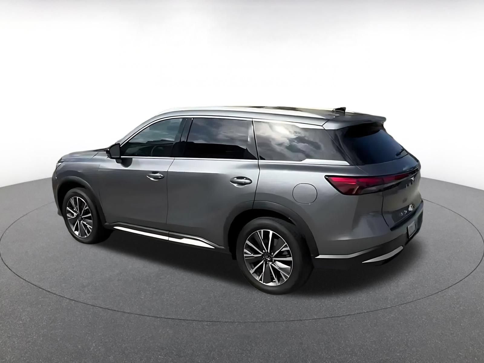 Used 2026 INFINITI QX60 Luxe FWD image 9