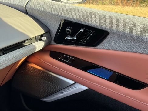 New 2026 Cadillac Optiq Sport 2 image 32