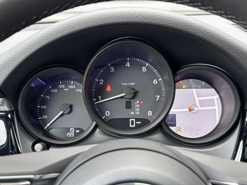 New 2026 Porsche Macan image 17