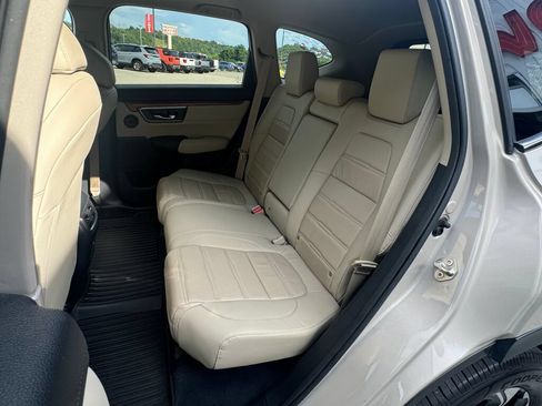 Used 2019 Honda CR-V Touring image 17