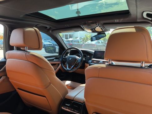 Used 2019 BMW 530i w/ Convenience Package RWD image 21