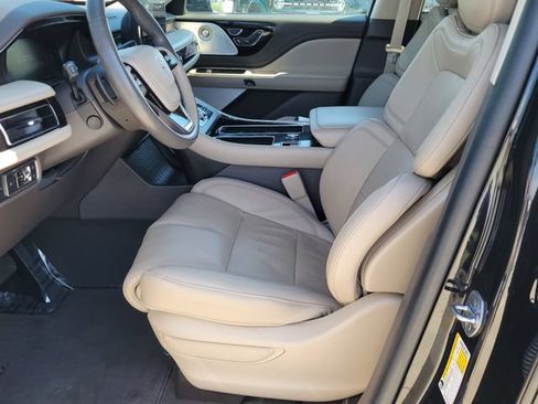 Certified 2022 Lincoln Aviator Reserve w/ Equipment Group 201A AWD/4WD image 6