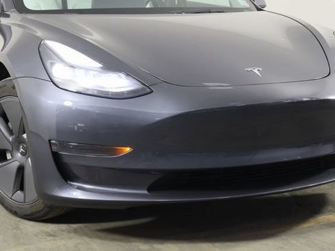 Used 2023 Tesla Model 3 Standard Range RWD image 46