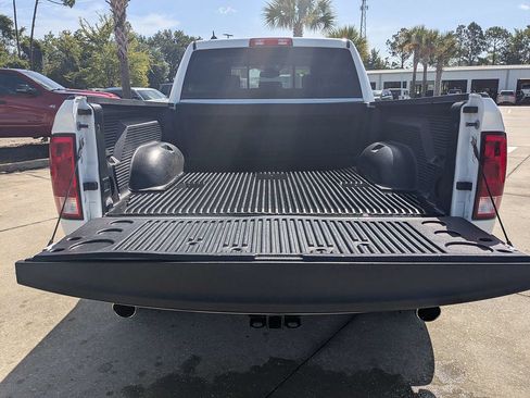 Used 2019 RAM 1500 Big Horn AWD/4WD image 12