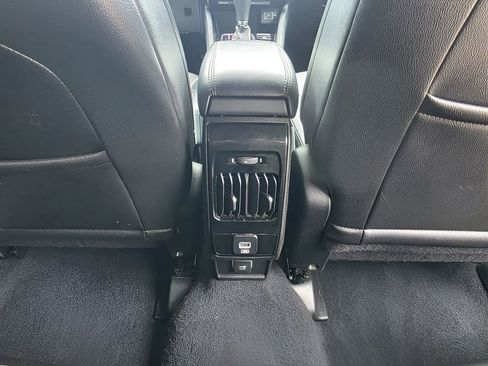 Used 2024 Jeep Compass Latitude image 9