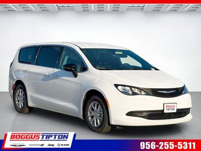 New 2026 Chrysler Voyager LX