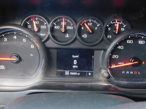 Used 2021 Chevrolet Silverado 2500 Custom image 5