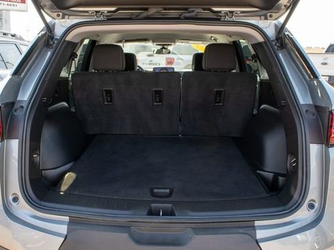 Used 2023 Chevrolet Blazer LT image 10