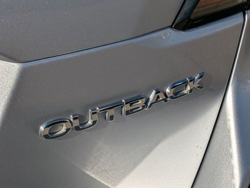 Used 2020 Subaru Outback Limited image 30
