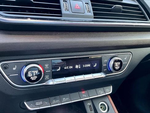 Used 2021 Audi Q5 2.0T Premium Plus w/ Premium Plus Package AWD/4WD image 24