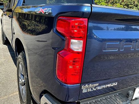 Certified 2022 Chevrolet Silverado 1500 LT image 21