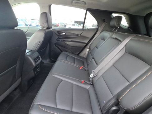 Used 2018 Chevrolet Equinox Premier image 13