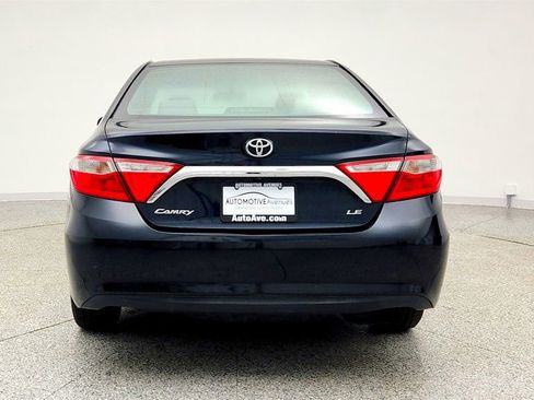 Used 2017 Toyota Camry LE image 6