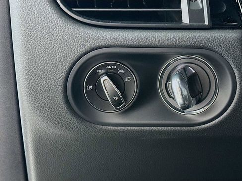 New 2026 Porsche Macan AWD/4WD image 13