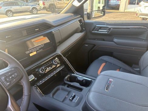 New 2025 GMC Sierra 2500 AT4 w/ AT4 Premium Plus Package image 26