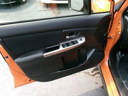 Used 2015 Subaru Crosstrek 2.0i Premium AWD/4WD image 7