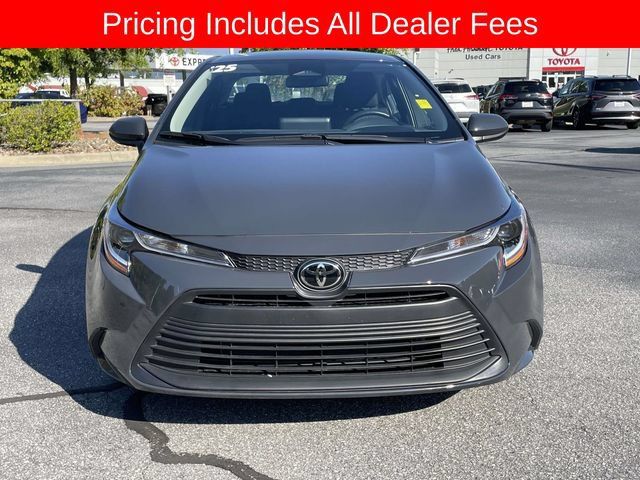 Used 2025 Toyota Corolla LE FWD image 8