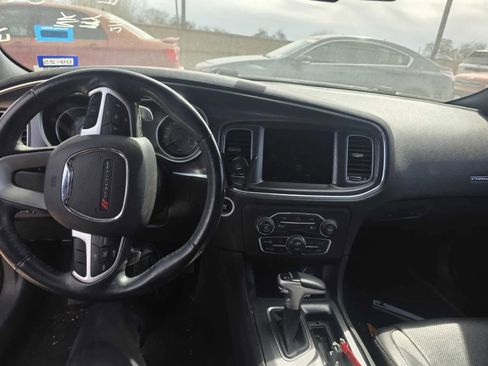 Used 2015 Dodge Charger SXT w/ AWD Plus Group image 4