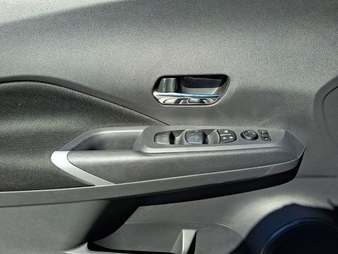 Used 2023 Nissan Kicks SV FWD image 13