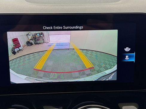 Used 2023 Mercedes-Benz GLA 250 w/ Premium Package image 13