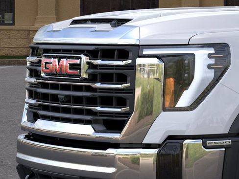 New 2026 GMC Sierra 2500 SLE image 14