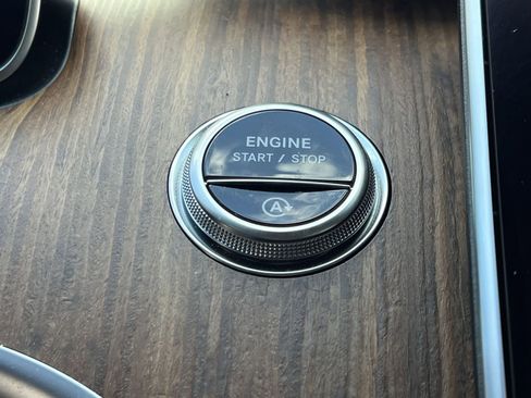 Certified 2024 Mercedes-Benz C 300 4MATIC Sedan image 38