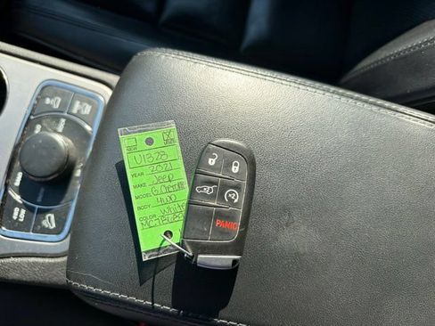 Used 2021 Jeep Grand Cherokee High Altitude AWD/4WD image 13