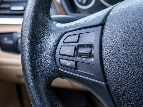 Used 2014 BMW 320i Sedan image 24