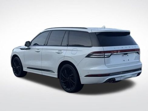Used 2023 Lincoln Aviator Reserve w/ Equipment Group 201A image 8