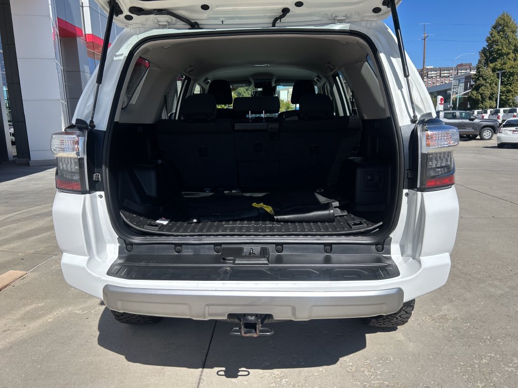 Used 2022 Toyota 4Runner TRD Off-Road AWD/4WD image 14