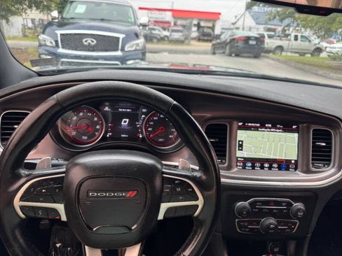 Used 2017 Dodge Charger R/T image 18