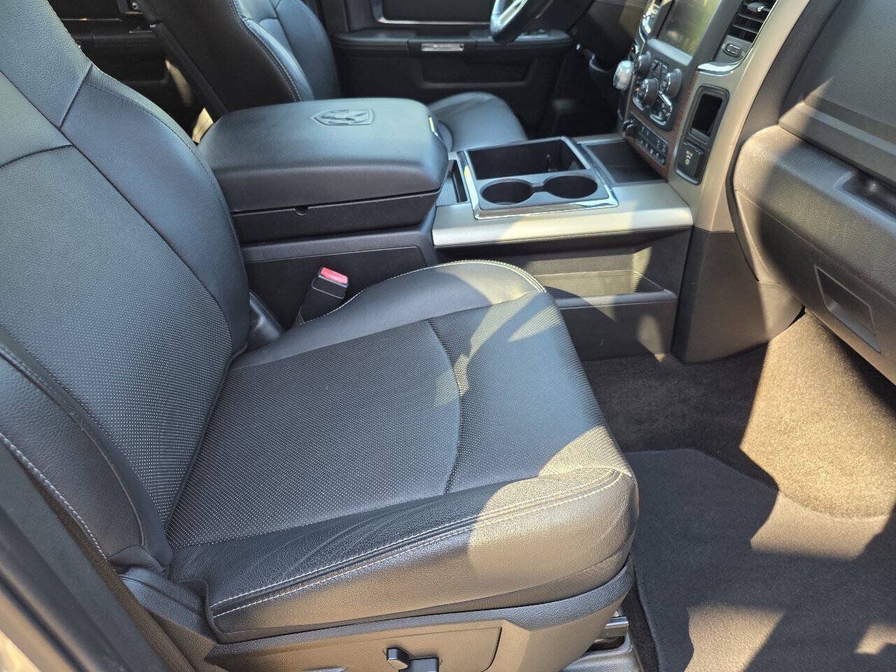 Used 2014 RAM 1500 Laramie w/ Convenience Group RWD image 27