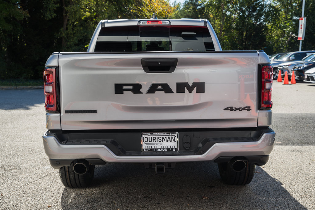 Used 2025 RAM 1500 Big Horn AWD/4WD image 6