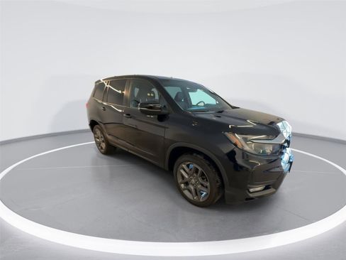 Used 2023 Honda Passport EX-L image 2